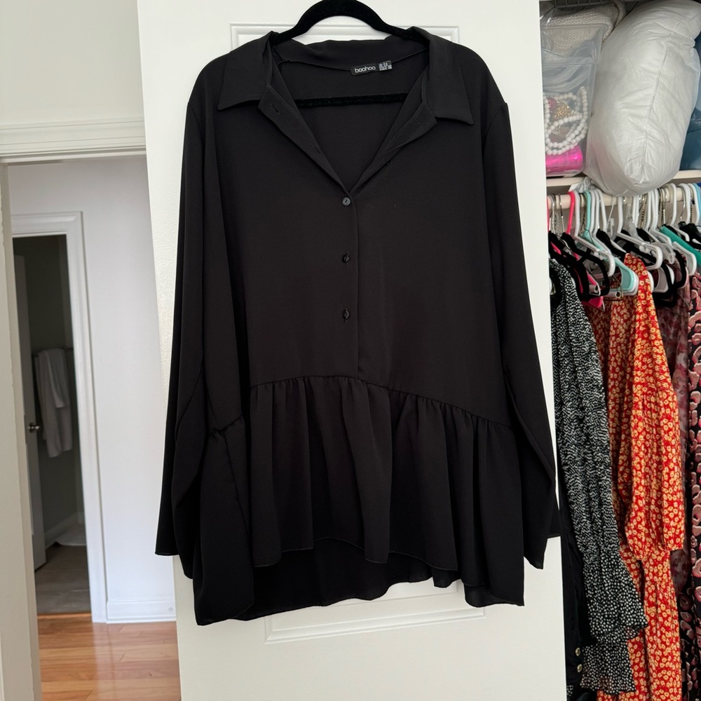 Boohoo black blouse